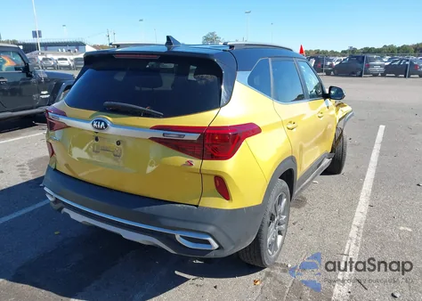 2021 Kia Seltos S z USA, uszkodzony, nr VIN KNDEUCAA9M7198075